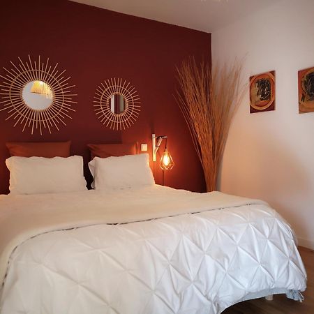 Au Gray Du Temps Suspendu Bed and Breakfast Pleslin-Trigavou Εξωτερικό φωτογραφία