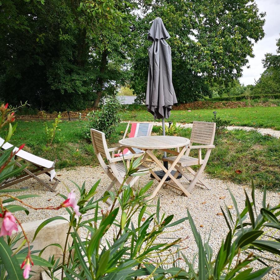 Au Gray Du Temps Suspendu Bed and Breakfast Pleslin-Trigavou Εξωτερικό φωτογραφία